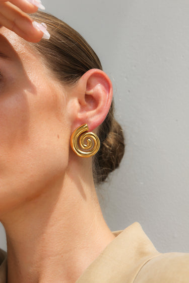 GOLD CONCH SHELL EARRINGS - STUDIO JO STORE